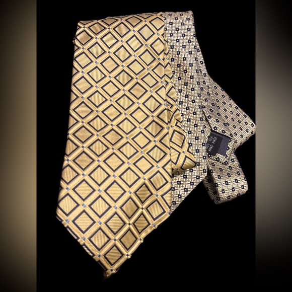 Bruno Piatelli & Hilfiger Silk Geometric Gold Men's Ties Combo - Picture 8 of 8